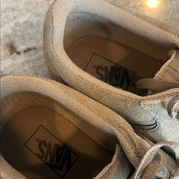 Vans Men's Green Suede Sneakers - Picture 3 of 9